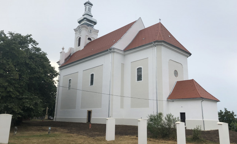 Die Geschichte der Kirche von Großnaarad